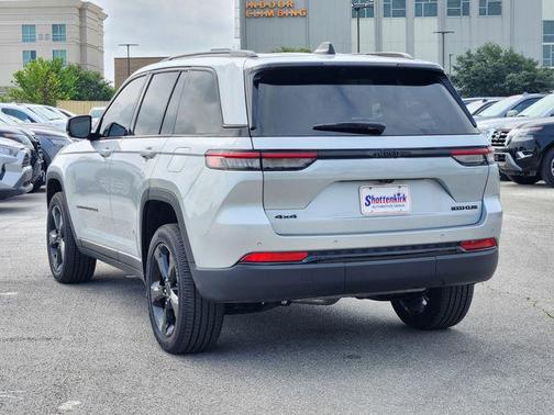 2024 Jeep Grand Cherokee Altitude