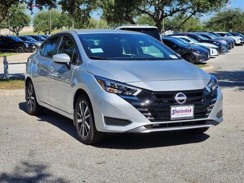2025 Nissan Versa 1.6 SV