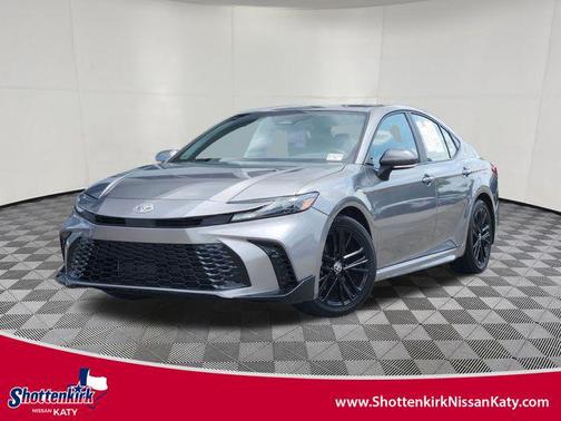 Heavy Metal 2025 Toyota Camry SE