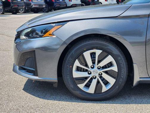 2025 Nissan Altima S FWD
