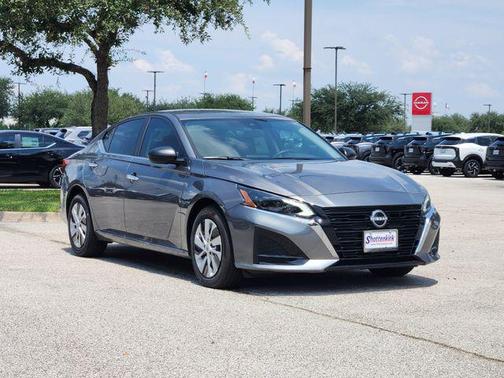 2025 Nissan Altima S FWD