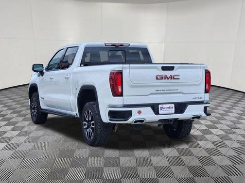 Summit White 2024 GMC Sierra 1500 AT4