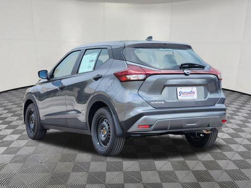 Gun Metallic 2025 Nissan Kicks S