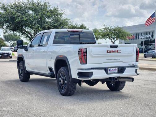2025 GMC Sierra 2500 AT4