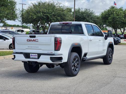 2025 GMC Sierra 2500 AT4