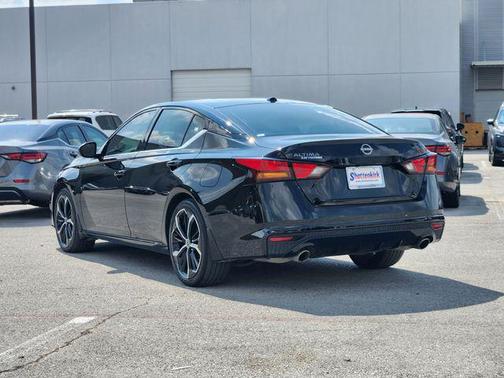 2024 Nissan Altima SR FWD