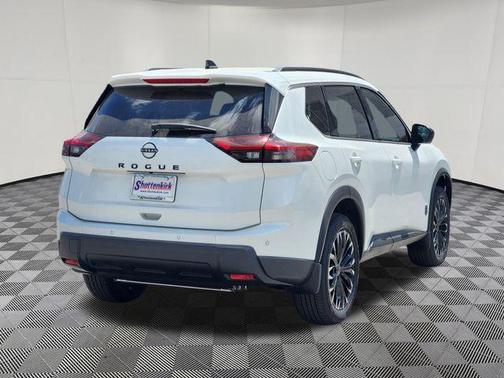 Everest White Pearl Tricoat 2026 Nissan Rogue Dark Armor