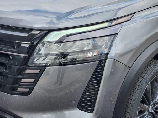 Gun Metallic 2026 Nissan Pathfinder SL