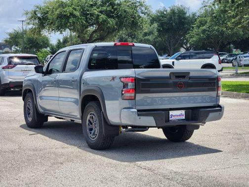 2025 Nissan Frontier PRO-X