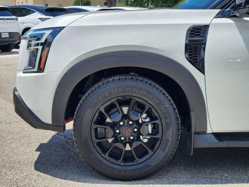 2025 Nissan Armada PRO-4X 4WD