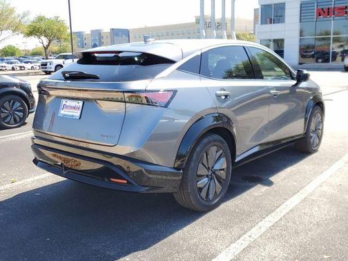 2025 Nissan ARIYA EVOLVE+