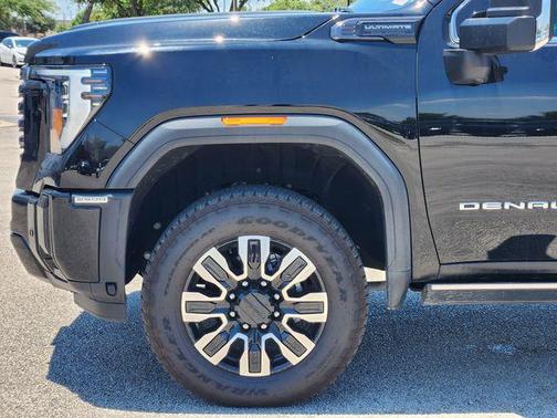 Onyx Black 2025 GMC Sierra 2500 Denali Ultimate