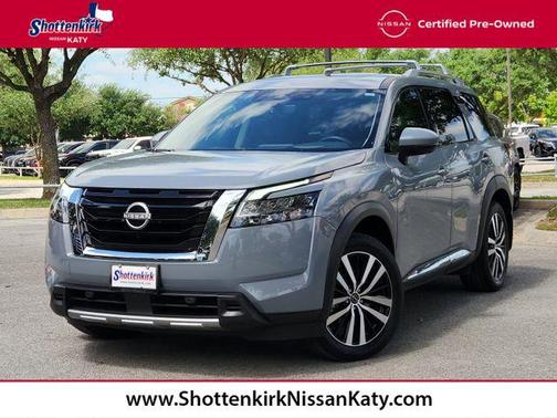 2024 Nissan Pathfinder Platinum FWD