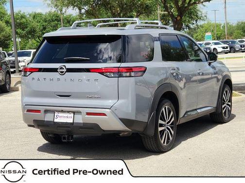 2024 Nissan Pathfinder Platinum FWD