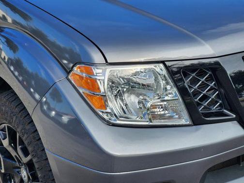 2020 Nissan Frontier SV