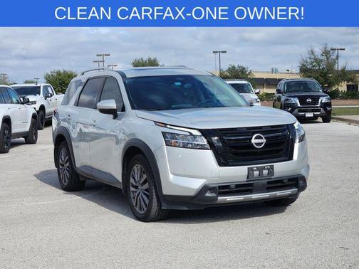 2024 Nissan Pathfinder SL FWD