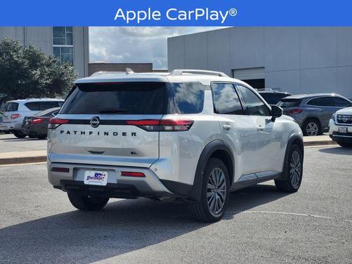 2024 Nissan Pathfinder SL FWD