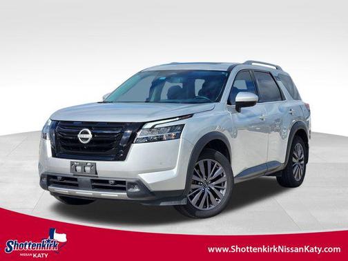 2024 Nissan Pathfinder SL FWD