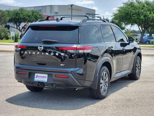 2022 Nissan Pathfinder SV 2WD