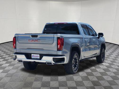 Sterling Metallic 2024 GMC Sierra 1500 SLT