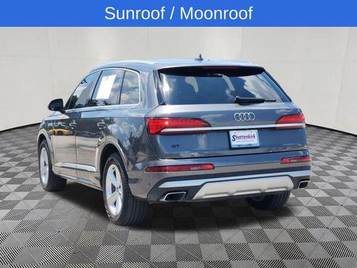 Samurai Gray Metallic 2025 Audi Q7 55 Premium