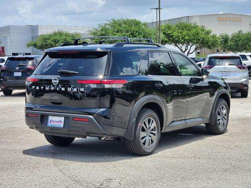 2025 Nissan Pathfinder SV FWD