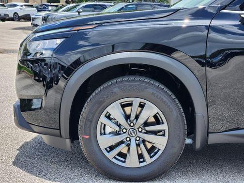 2025 Nissan Pathfinder SV FWD