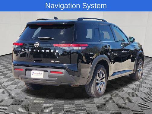 2024 Nissan Pathfinder SV 4WD