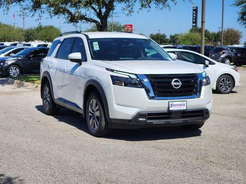 2025 Nissan Pathfinder SV FWD