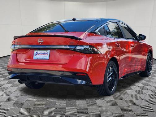 Energetic Ember/Super Black 2026 Nissan Sentra SR