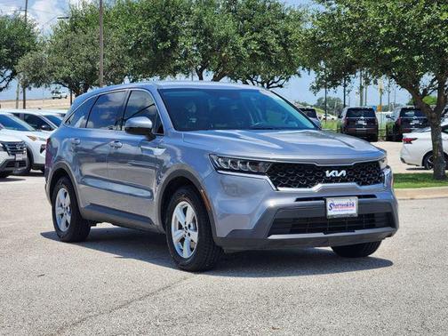 2023 Kia Sorento LX