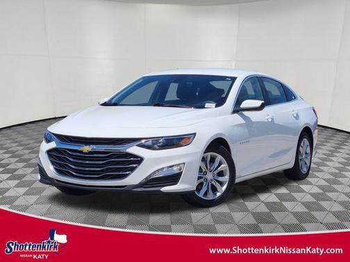 Summit White 2024 Chevrolet Malibu FWD 1LT