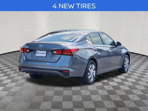 Gun Metallic 2025 Nissan Altima S FWD