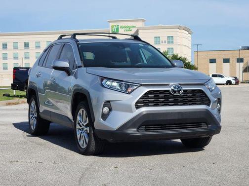 2020 Toyota RAV4 XLE Premium