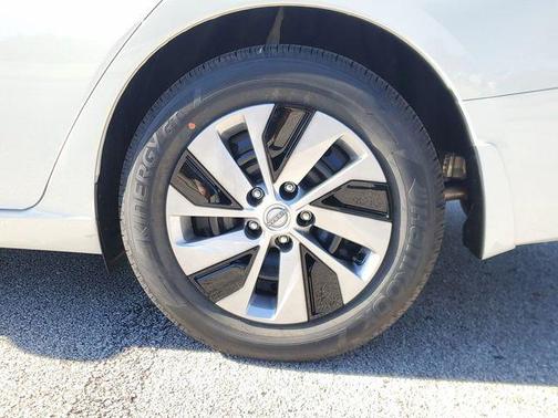 2025 Nissan Altima S FWD