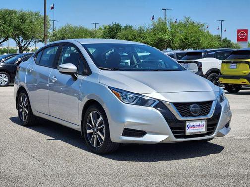 2020 Nissan Versa 1.6 SV