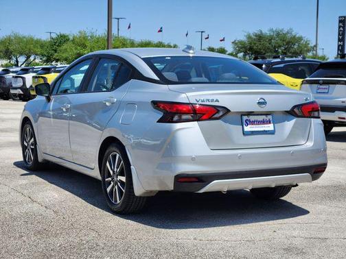 2020 Nissan Versa 1.6 SV