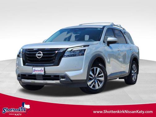 2023 Nissan Pathfinder SL FWD