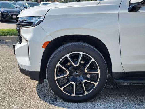 2023 Chevrolet Tahoe 4WD RST