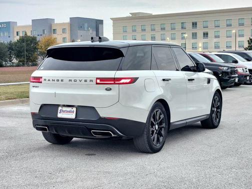 2023 Land Rover Range Rover Sport SE