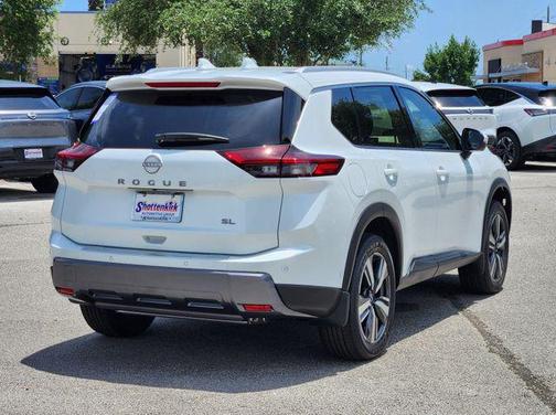 2025 Nissan Rogue SL