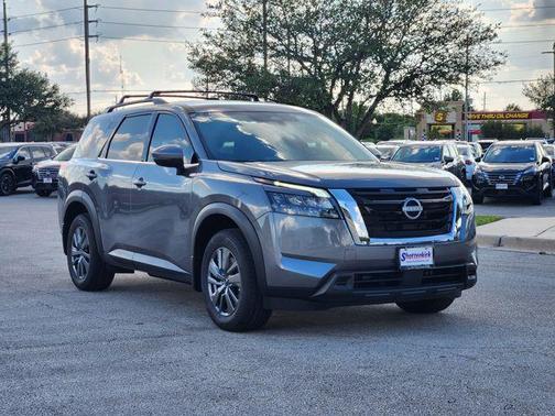 2025 Nissan Pathfinder SV FWD