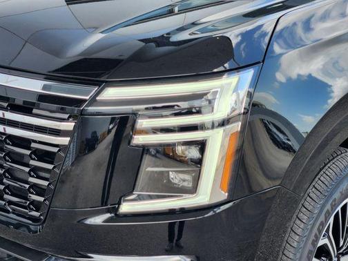 2025 Nissan Armada SL 2WD