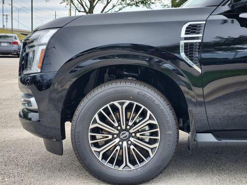 2025 Nissan Armada SL 2WD