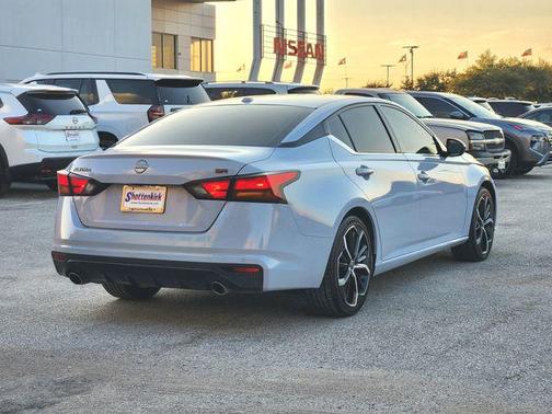 2023 Nissan Altima SR FWD