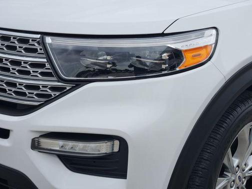 Oxford White 2021 Ford Explorer Limited