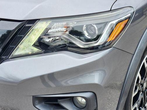 2020 Nissan Pathfinder SL 2WD