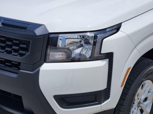 2025 Nissan Frontier S