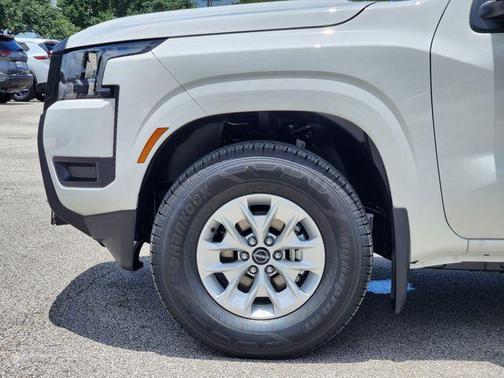 2025 Nissan Frontier S