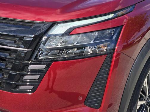 Scarlet Ember Tintcoat 2026 Nissan Pathfinder Platinum